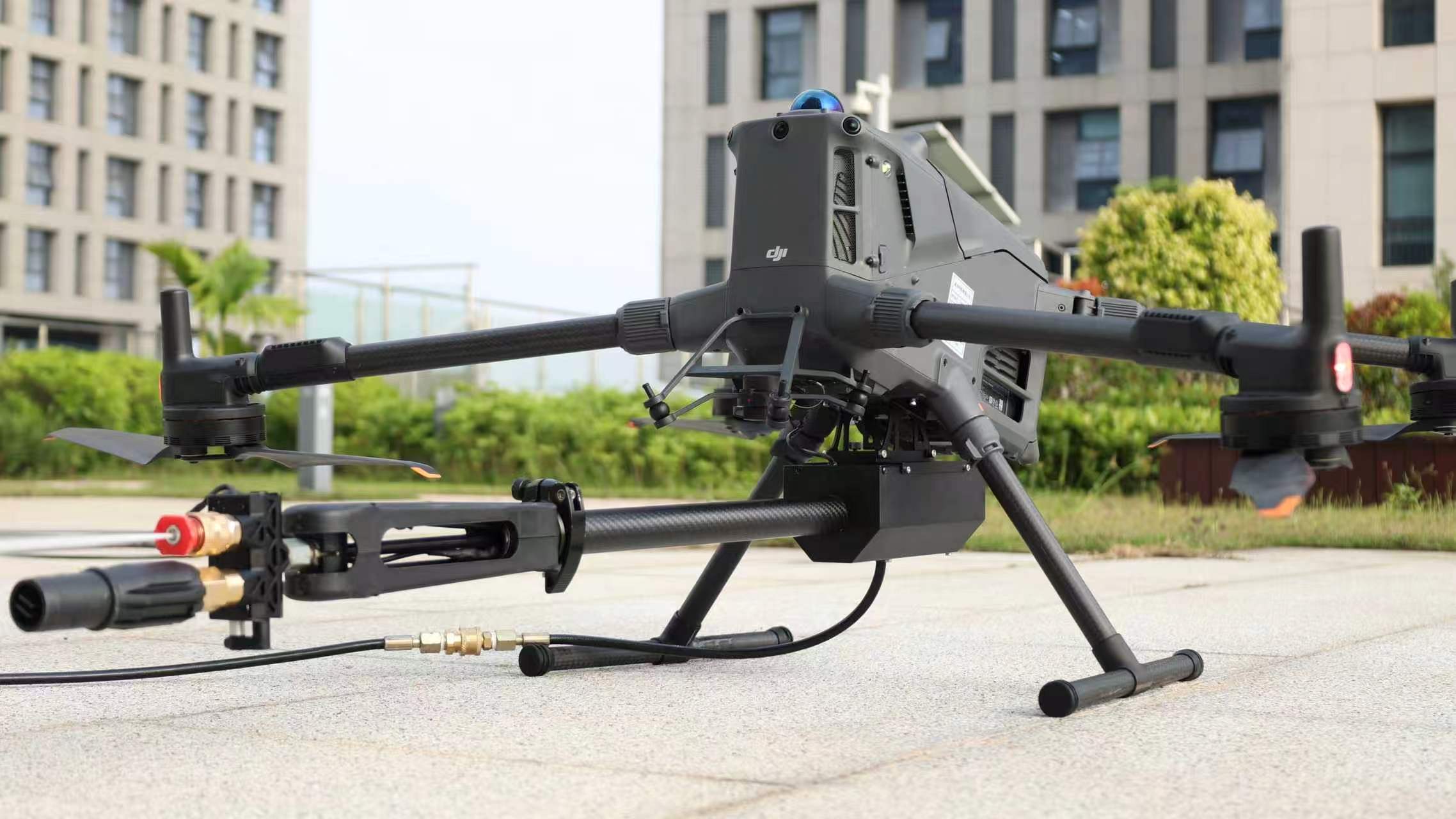 DJI M400 Cleaning Water Gun